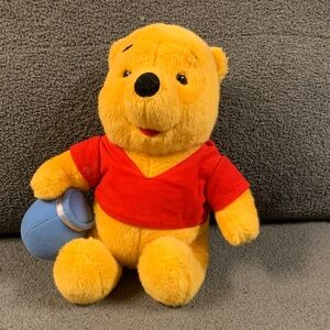 1994 Disney Winnie the Pooh with honey pot